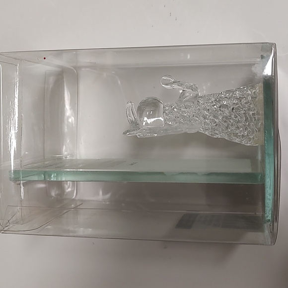 Angel - Picture 5 of 12